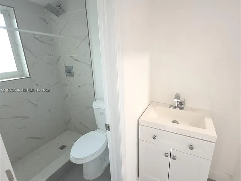 1403 Adams St — Photo 22