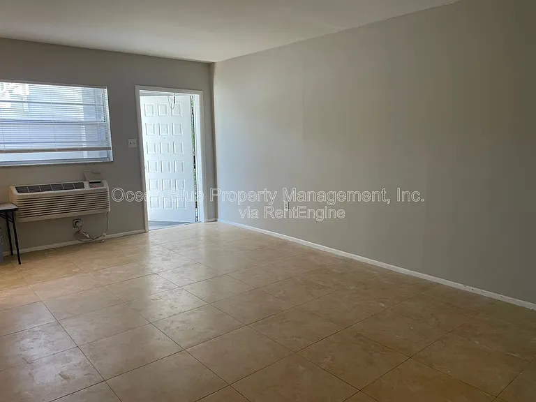 1947 Ricardo Ave #9 — Photo 2