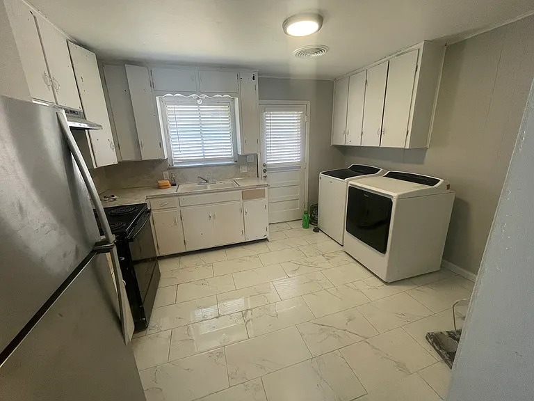 1811 Nathan Dr #B — Photo 4