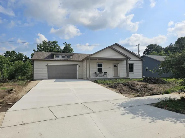 337 Sandmar Dr, Ripon, WI 54971