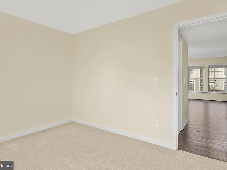 4384 Sutler Hill Sq — Photo 26