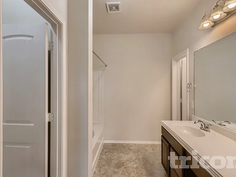 1307 Hidden Valley Dr — Photo 11