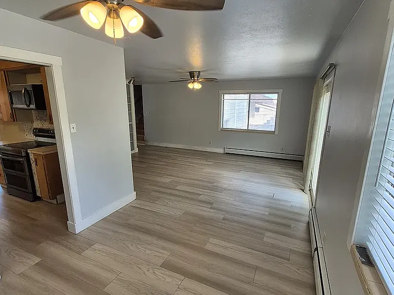 1318 Virginia St — Photo 10
