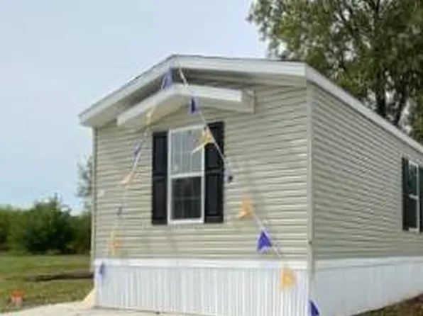 1501 Old State Rd #19, Mattoon, IL 61938