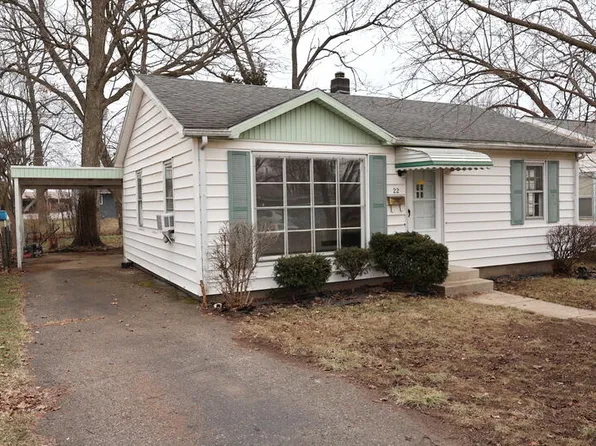 22 Pioneer Ave, Sturgis, MI 49091