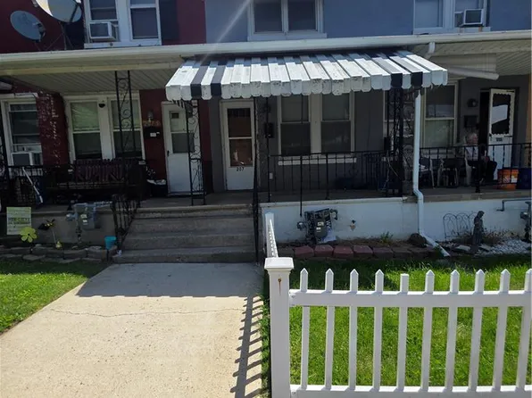 207 Clearfield St, Freemansburg, PA 18017