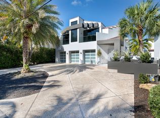 255 SE Spanish Trl, Boca Raton, FL 33432