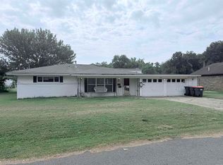 121 S Laredo Ave, Russellville, AR 72801