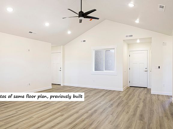 2nd image of 3887 N Hawks Landing Loop #9