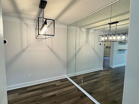 3rd image of 6851 Roswell Rd APT N10