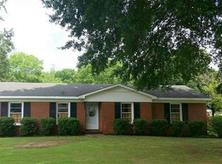 2212 College St SE, Decatur, AL 35601