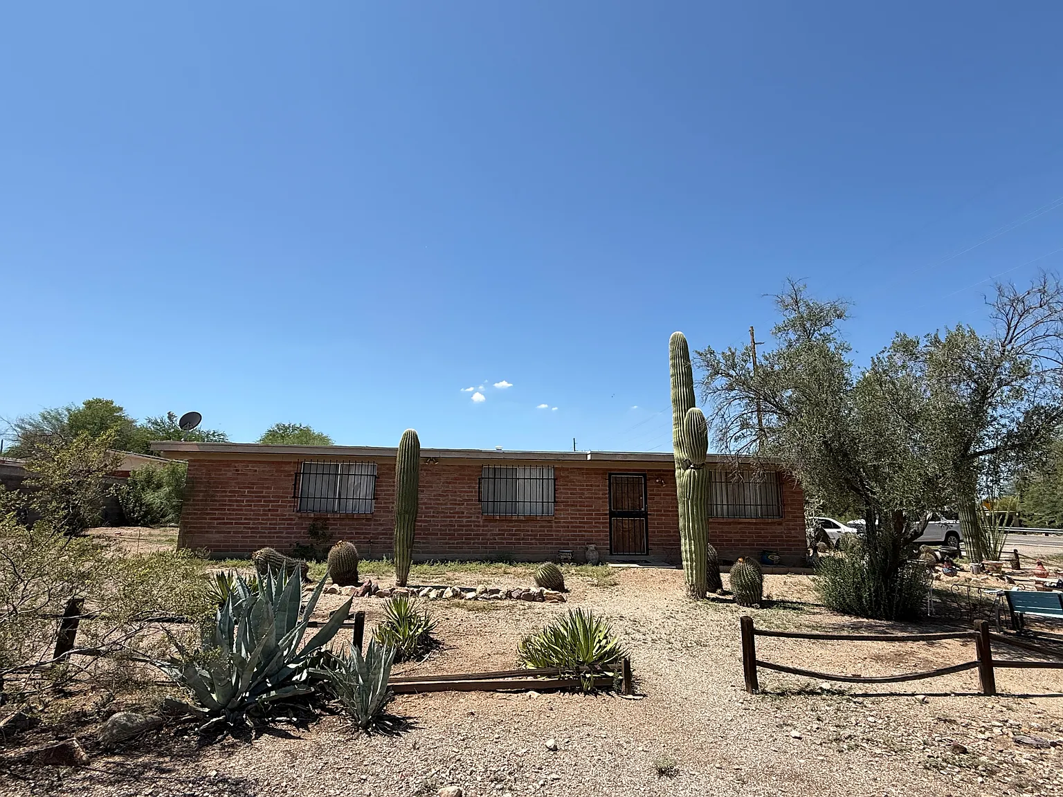 3 bed, 1439 sqft, $2,195 — Photo 1