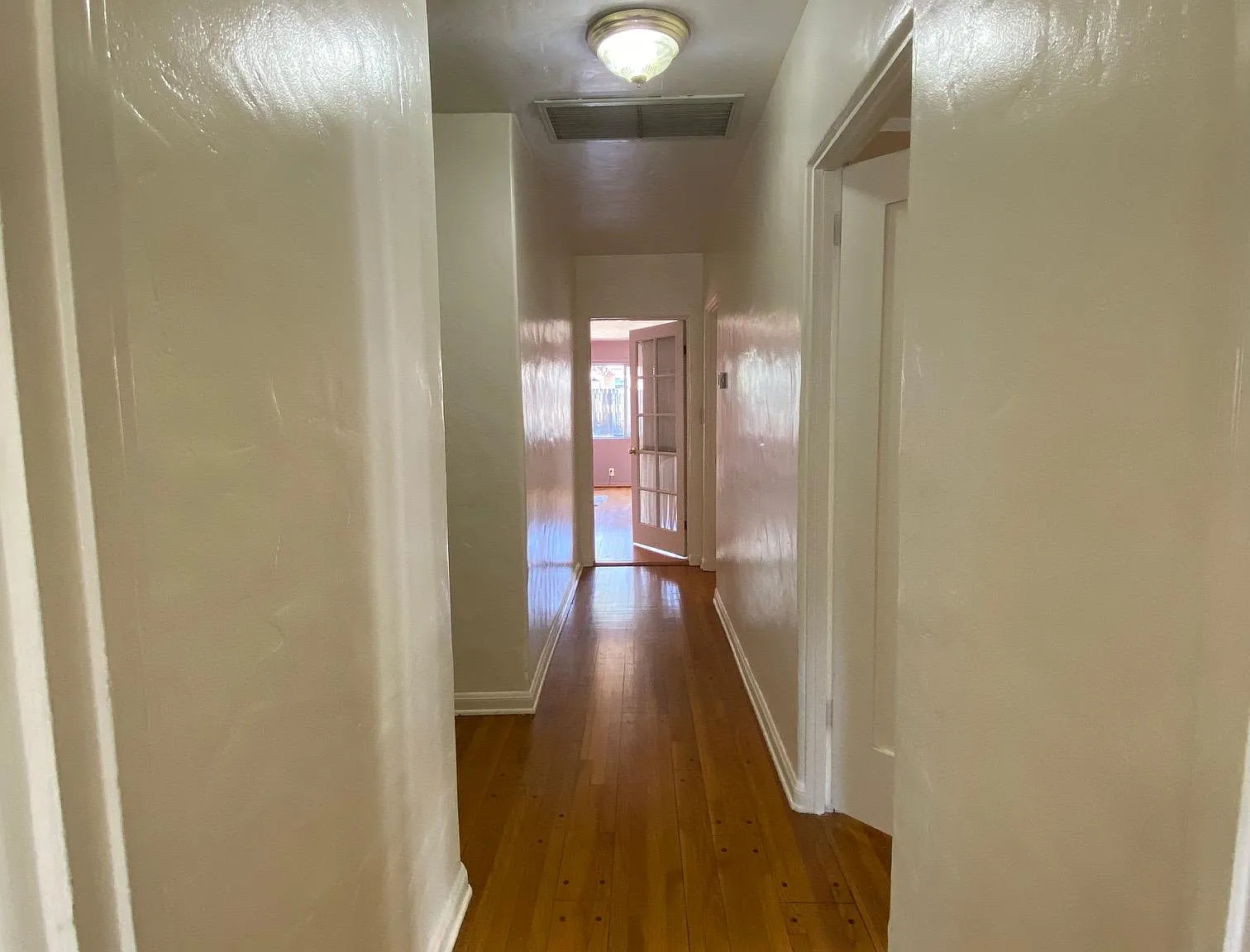 4 bed, 1924 sqft, $3,985 — Photo 4