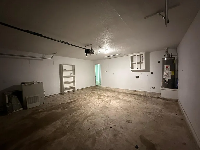 5525 Main St — Photo 24