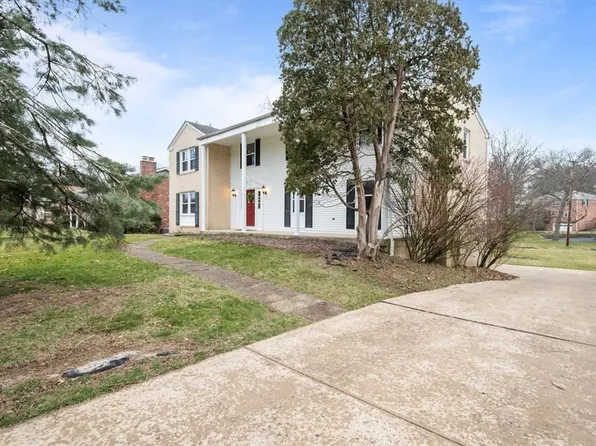 1417 Regency Dr, Pittsburgh, PA 15237