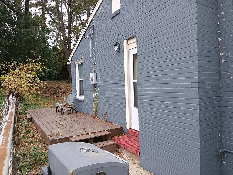 2602 Hazel St — Photo 11