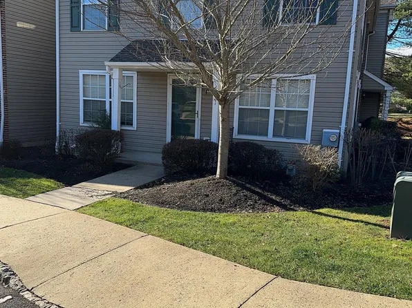 4121 Captain Molly Cir, Doylestown, PA 18902