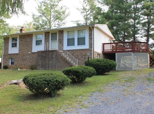 132 Welsh Park Pl, Lexington, VA 24450