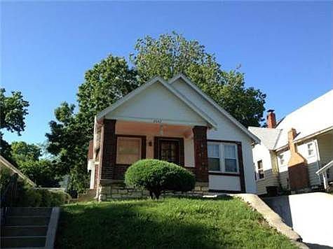 1st image of 2642 Armstrong Ave