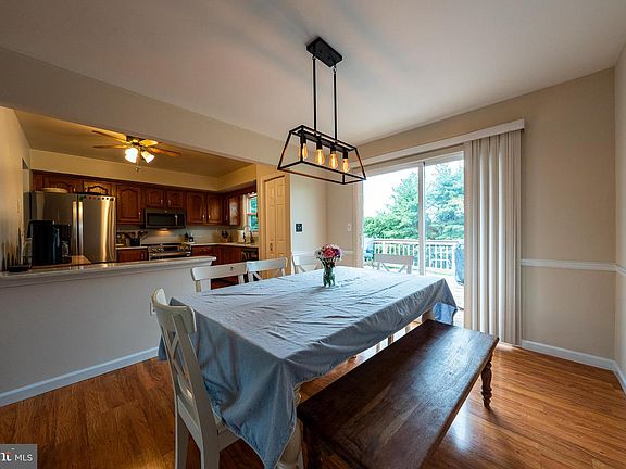 5th image of 1005 Caren Dr