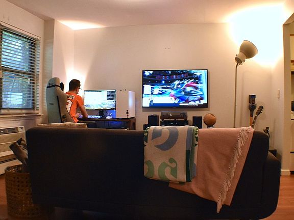 5th image of 701 Bergen St #1