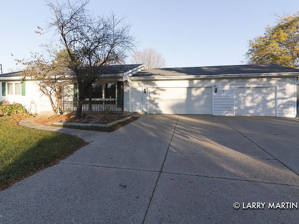 1st image of 3870 Kenowa Ave SW
