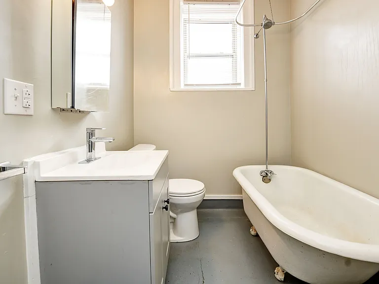 1445 E Main St #A — Photo 18
