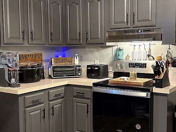 5th image of 5214 Sunflower Ln