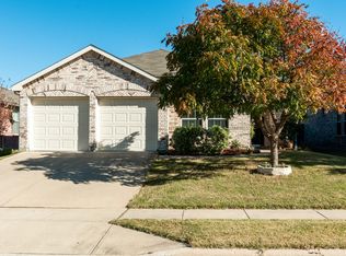 13212 Fencerow Rd, Fort Worth, TX 76244