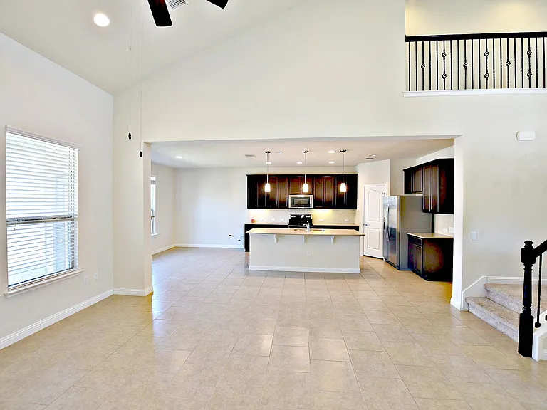2304 Capra Ter — Photo 5