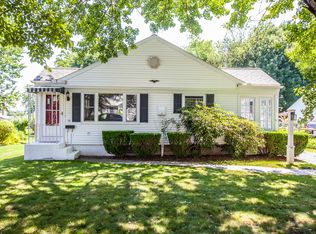 50 Knollwood Rd, West Hartford, CT 06110