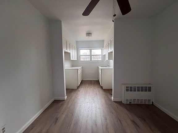 4th image of 3107 Healy Ave #4