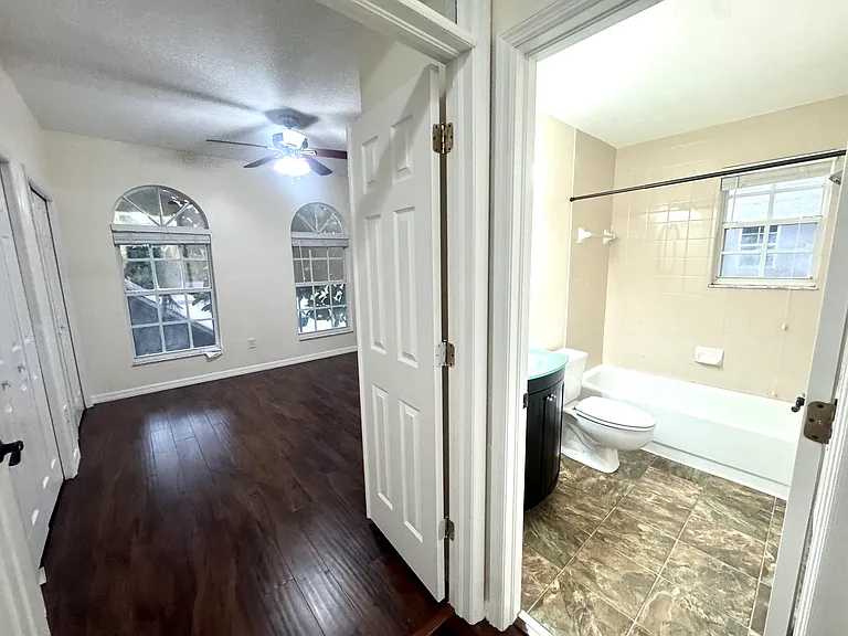 2800 Countryside Blvd #1-33 — Photo 37