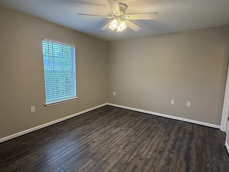 14287 Lexington Dr — Photo 14