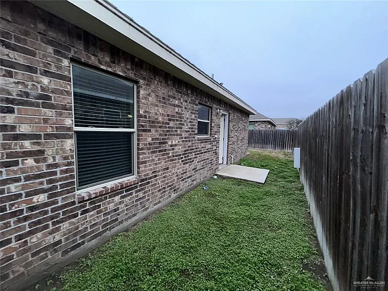 2601 E Garfield Ave #2 — Photo 15