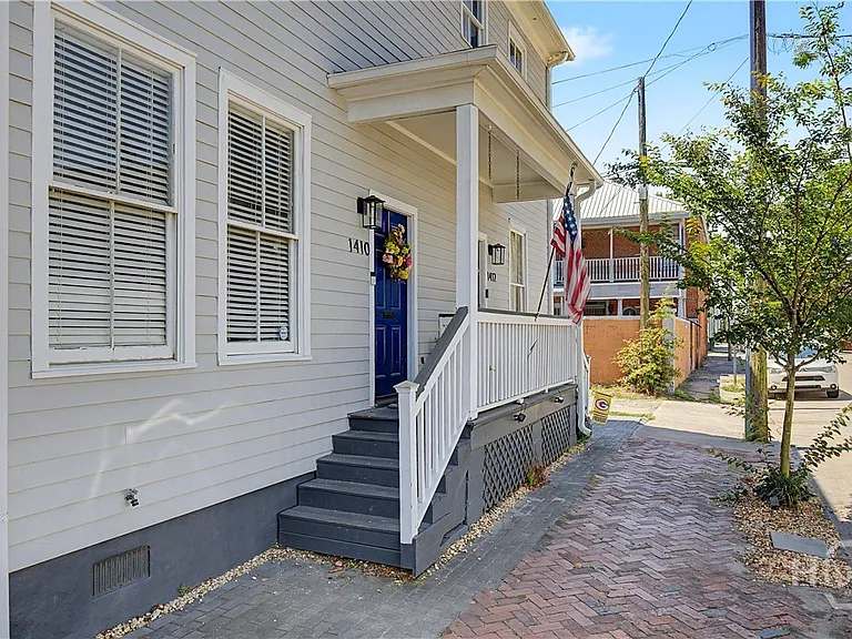 1410 Jefferson St — Photo 4