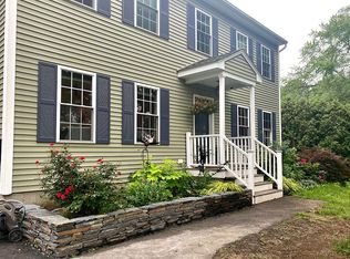 10 Mountain Rd, South Deerfield, MA 01373