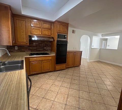 5th image of 1965 Fitzgerald Rd