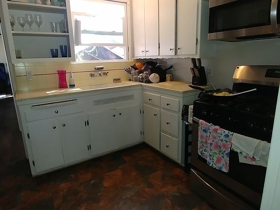 4th image of 4716 Earle Ave