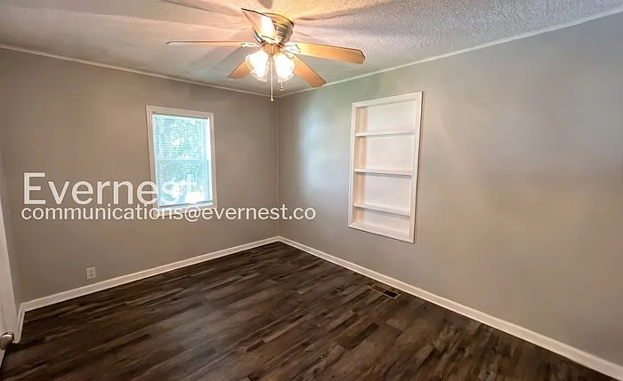 3217 Plaza Cir — Photo 14