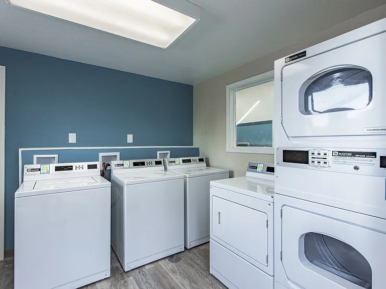 The Lakes Apartments — Photo 16