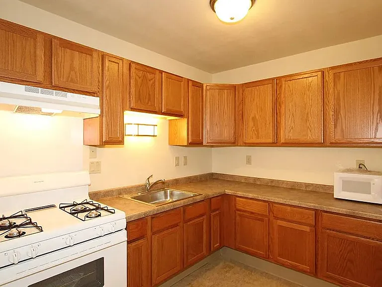 3402 W Florist Ave #100 — Photo 8