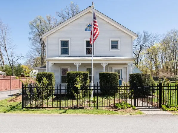 11 Elizabeth Street, Red Hook, NY 12571