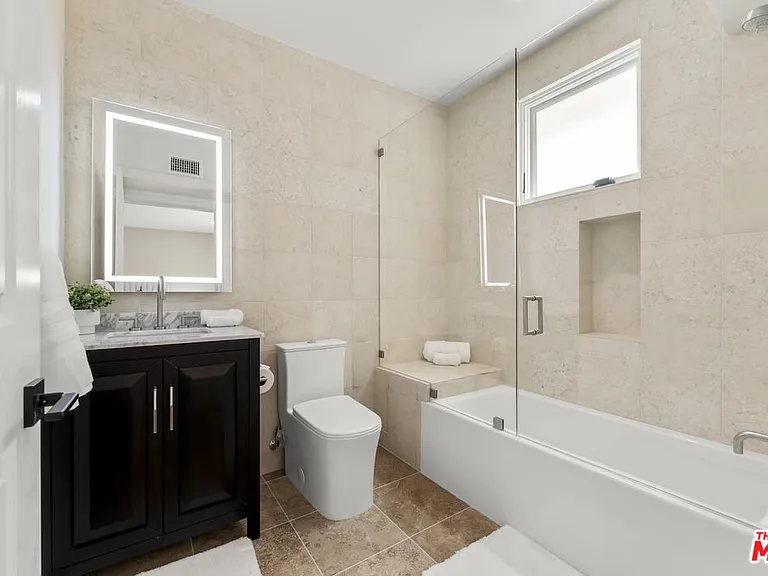 1825 Pandora Ave #Penthouse 404 — Photo 16