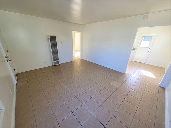 4th image of 631 W D St