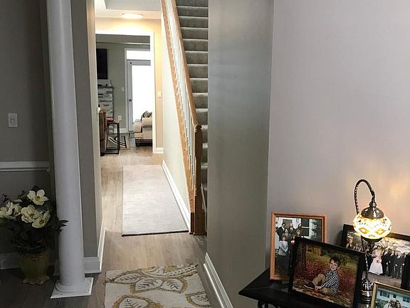3rd image of 6996 Walnut Hill Dr