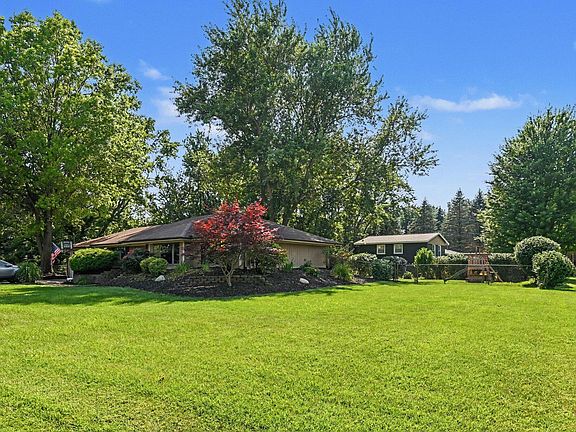 4th image of 244 N 160th Ave
