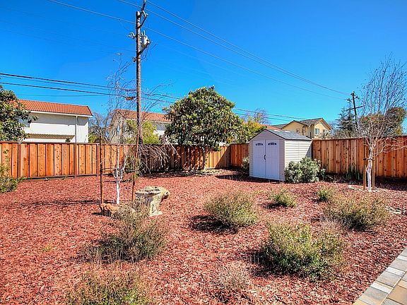3rd image of 10176 Bret Ave
