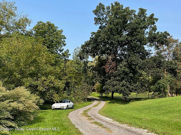 5th image of 24 Beck Road