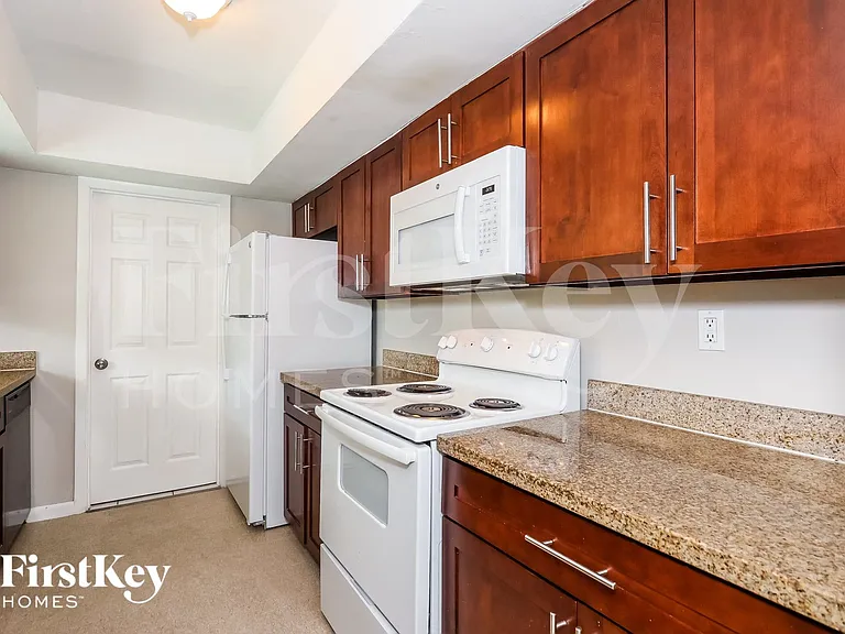 1291 NW 60th Ave — Photo 5